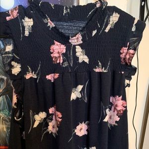 Juniors 3X no boundaries tank navy flower print